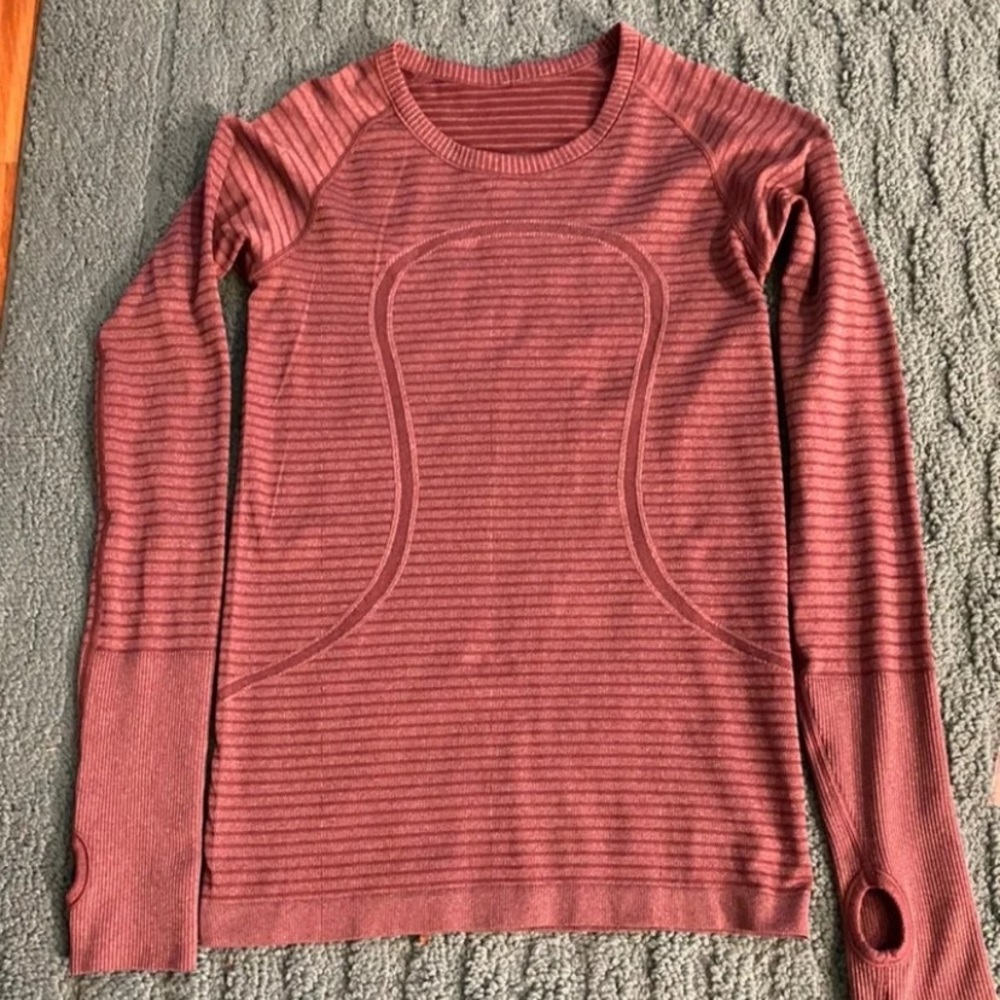 Lululemon Swiftly Tech long sleeve
